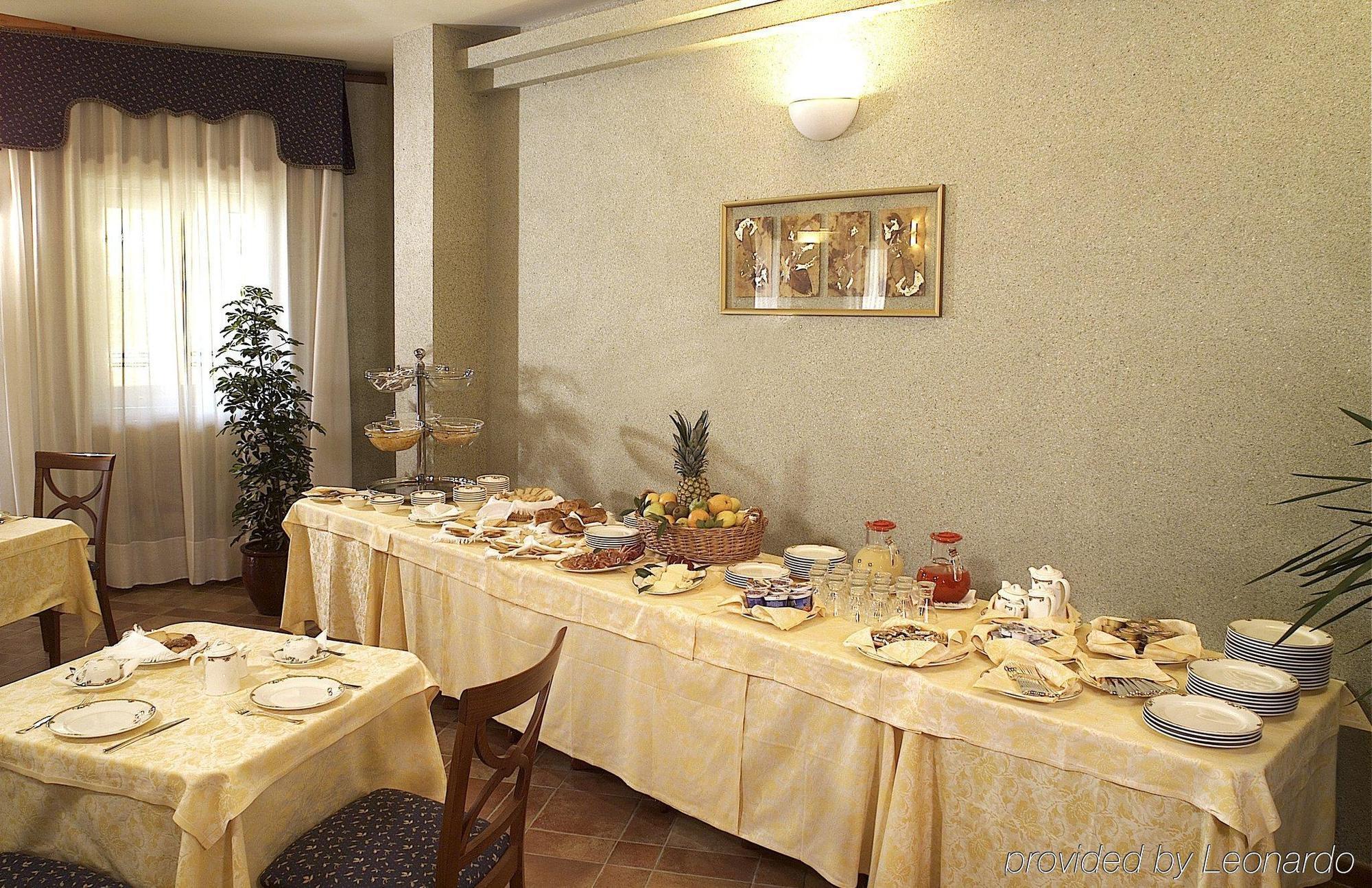 Hotel San Giorgio Sangano Restaurant foto
